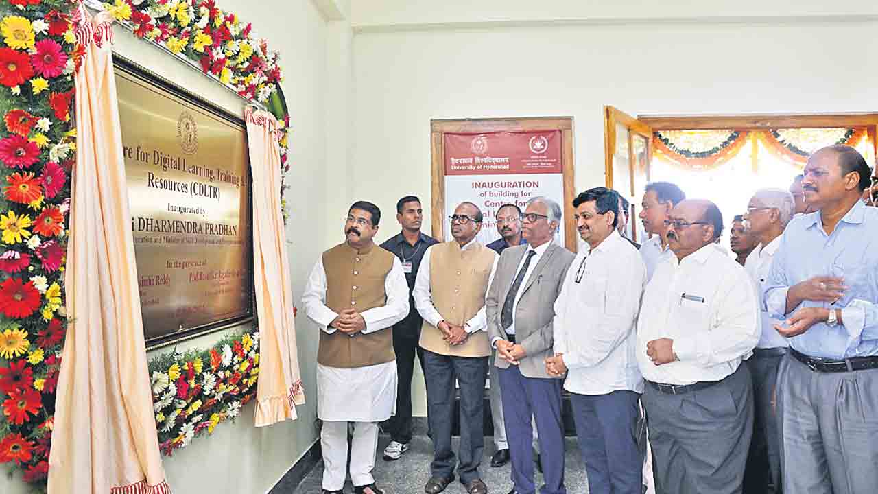 విద్యా సంస్థలు.. విధాన రూపకర్తలు..