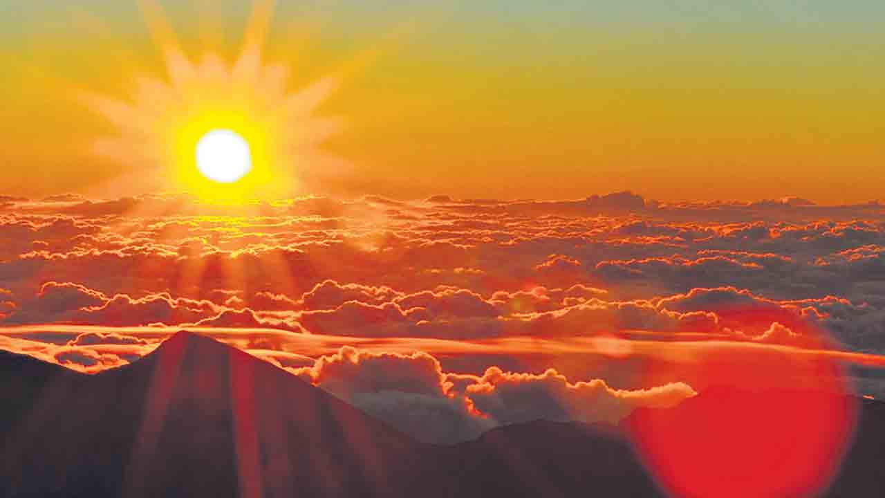 నేడు 99 శాతం మందిపై ఒకేసారి సూర్యకాంతి