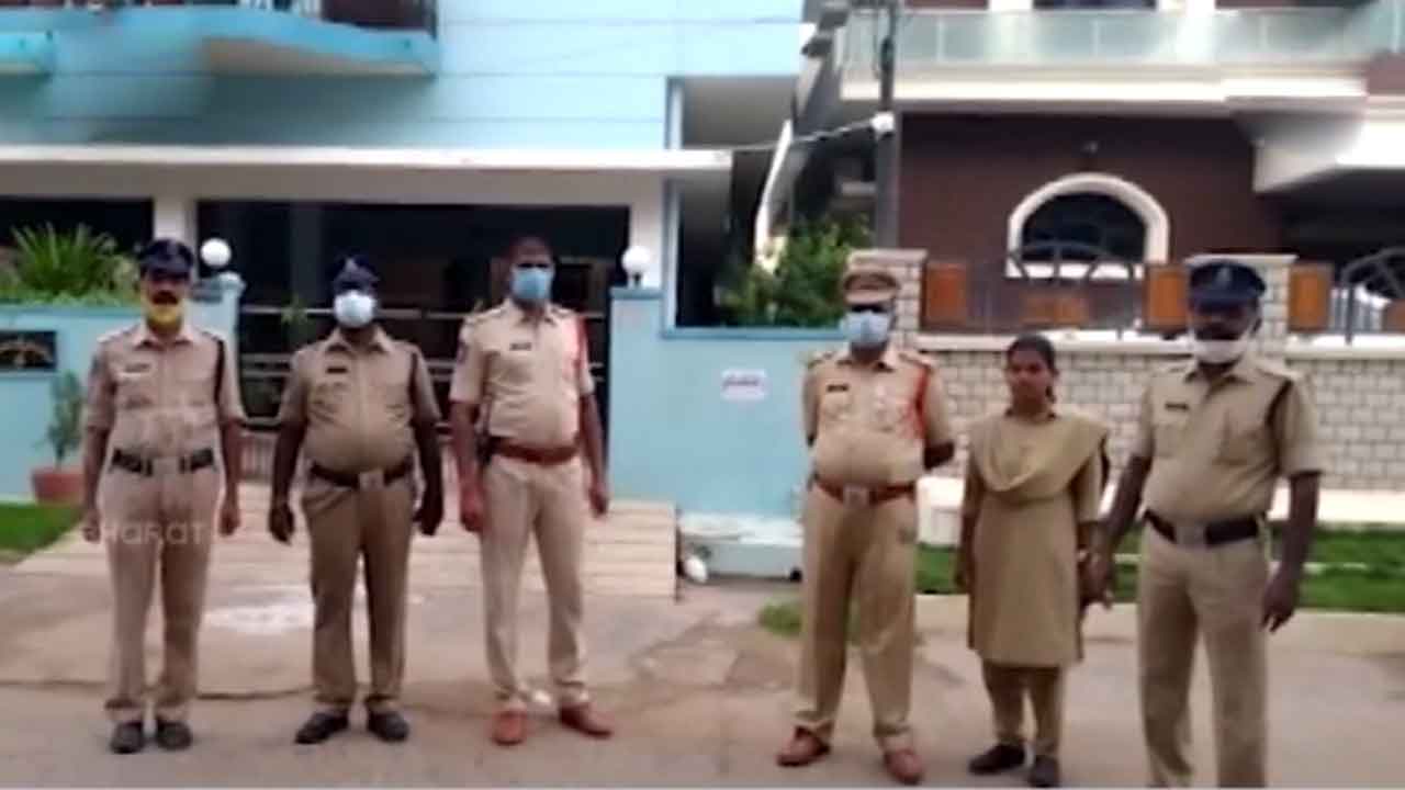 నెల్లూరులో టీడీపీ నాయకుల గృహనిర్బంధం