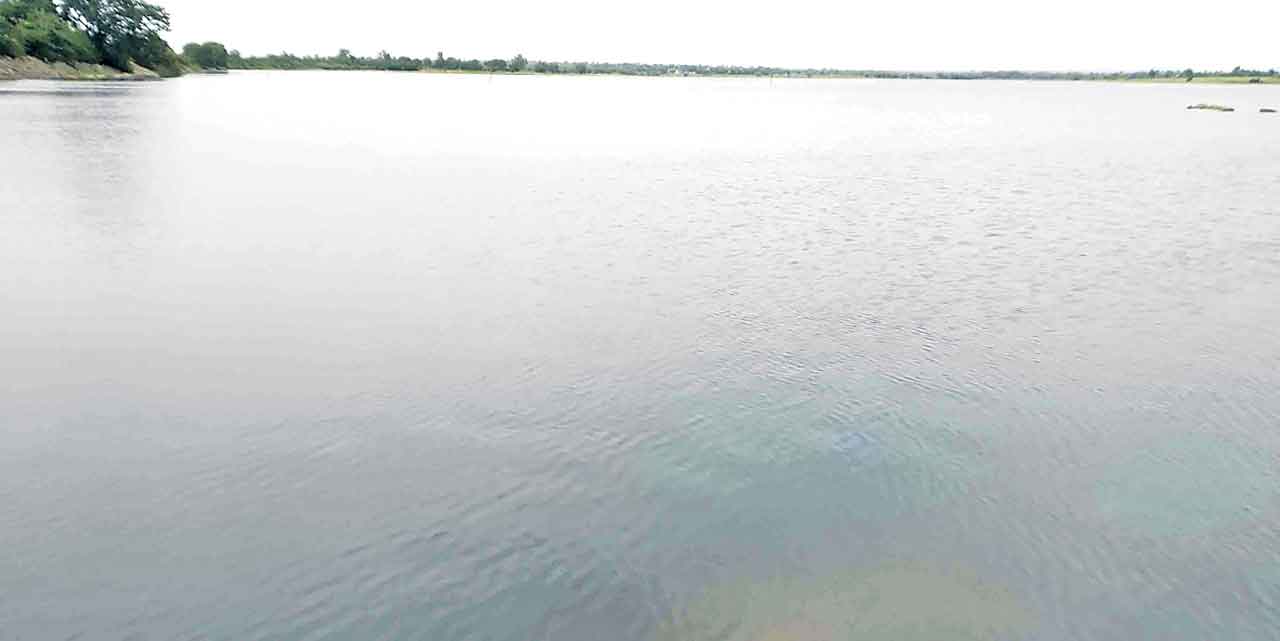 నిండుకుండలు..జలాశయాలు