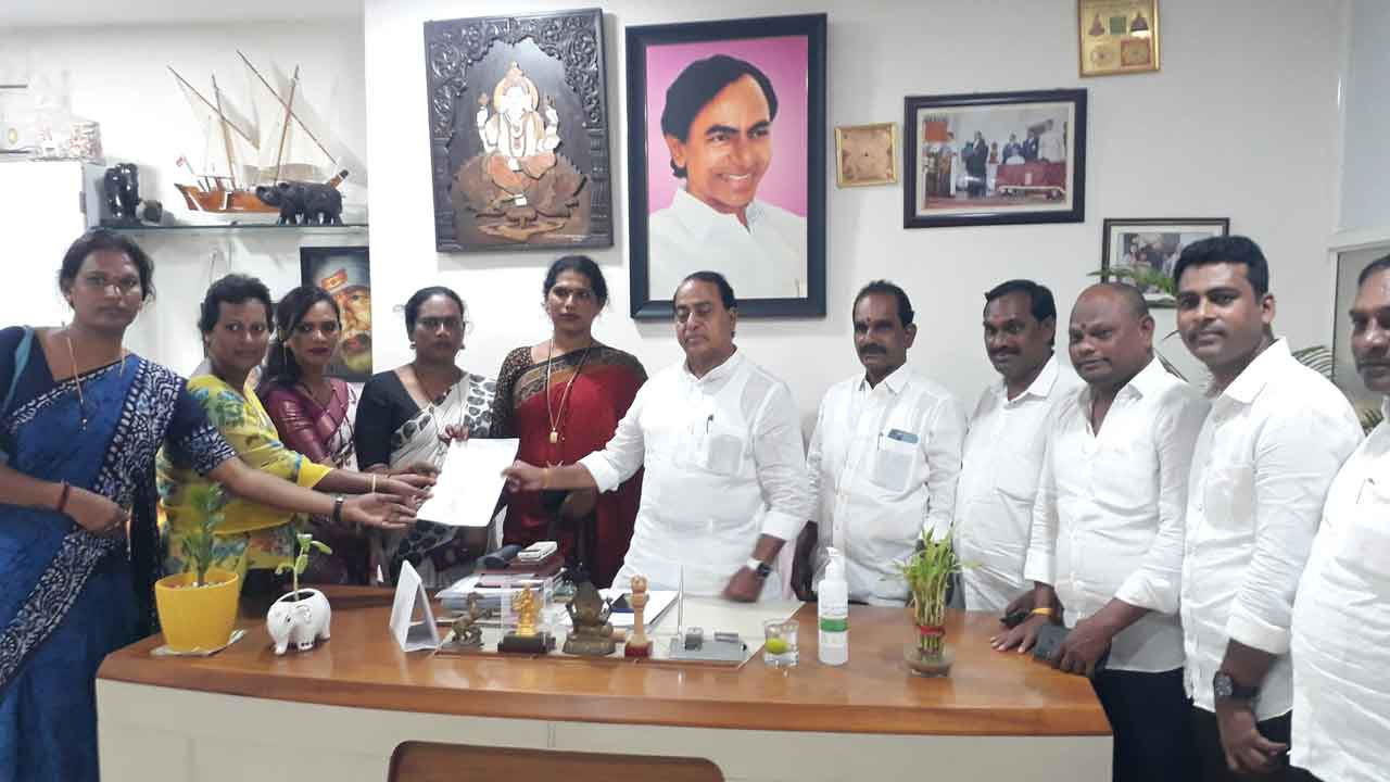 డబుల్‌ బెడ్రూం ఇండ్లు మంజూరు చేయాలి