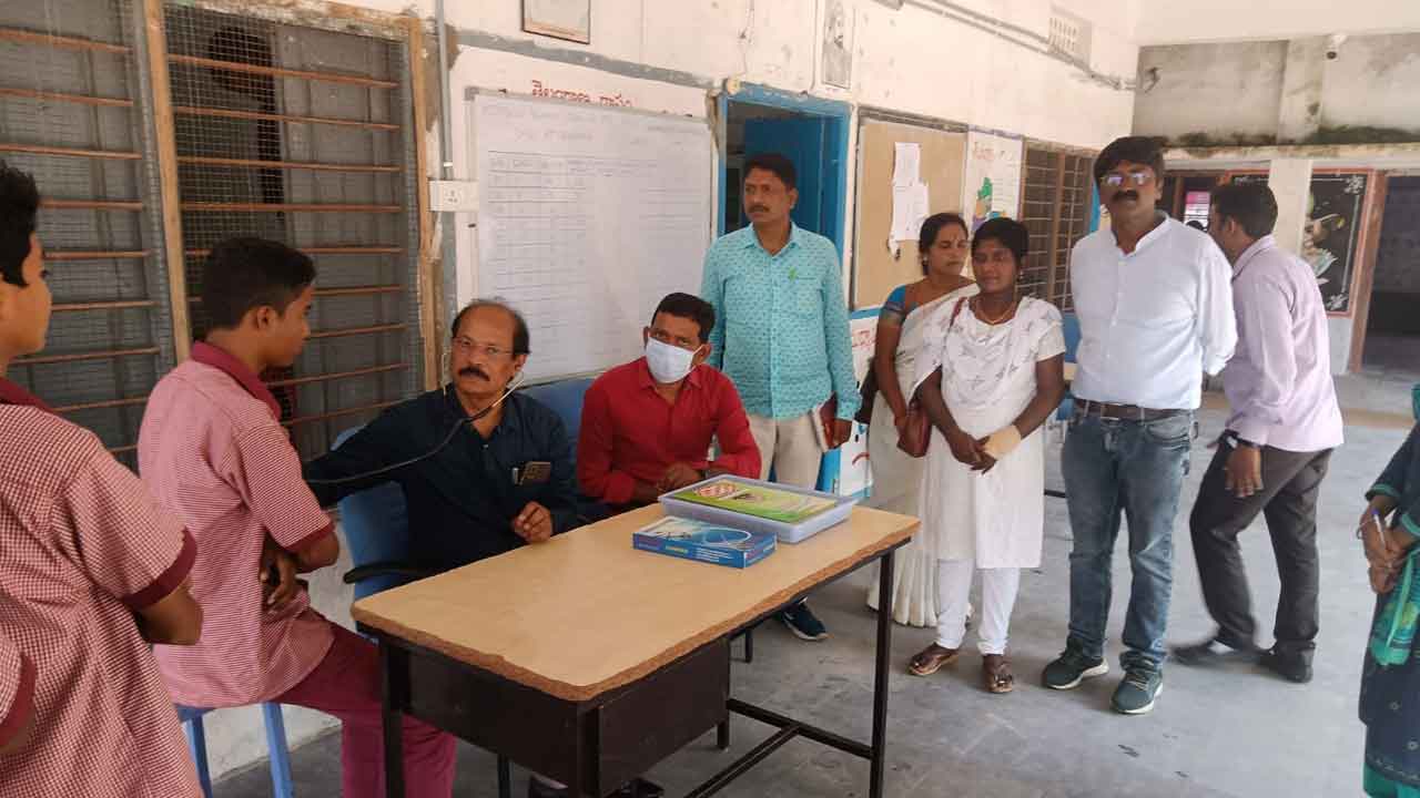 హాస్టళ్ల తనిఖీ