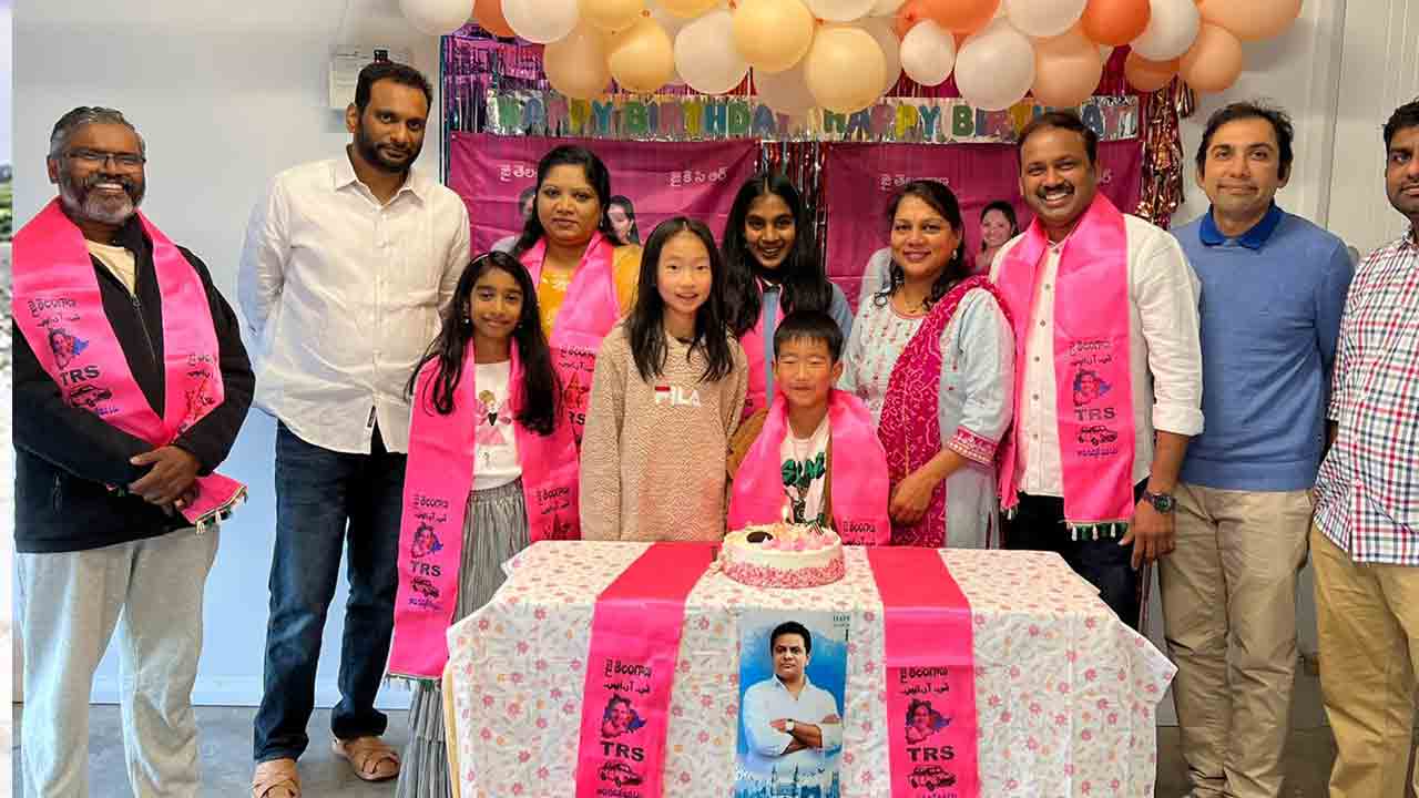 ఆస్ట్రేలియాలో మంత్రి కేటీఆర్‌ జన్మదిన వేడుకలు