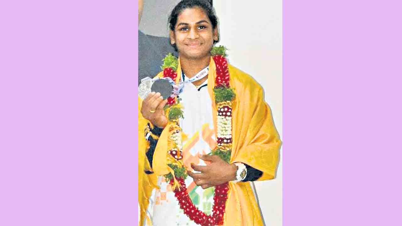 ప్రపంచ అథ్లెటిక్స్‌కు నందిని