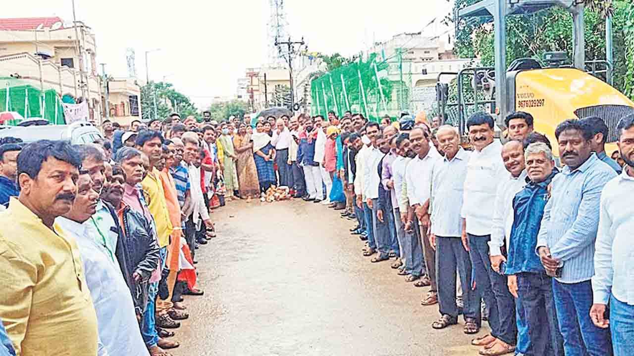 ప్రజలకు మెరుగైన సౌకర్యాలు