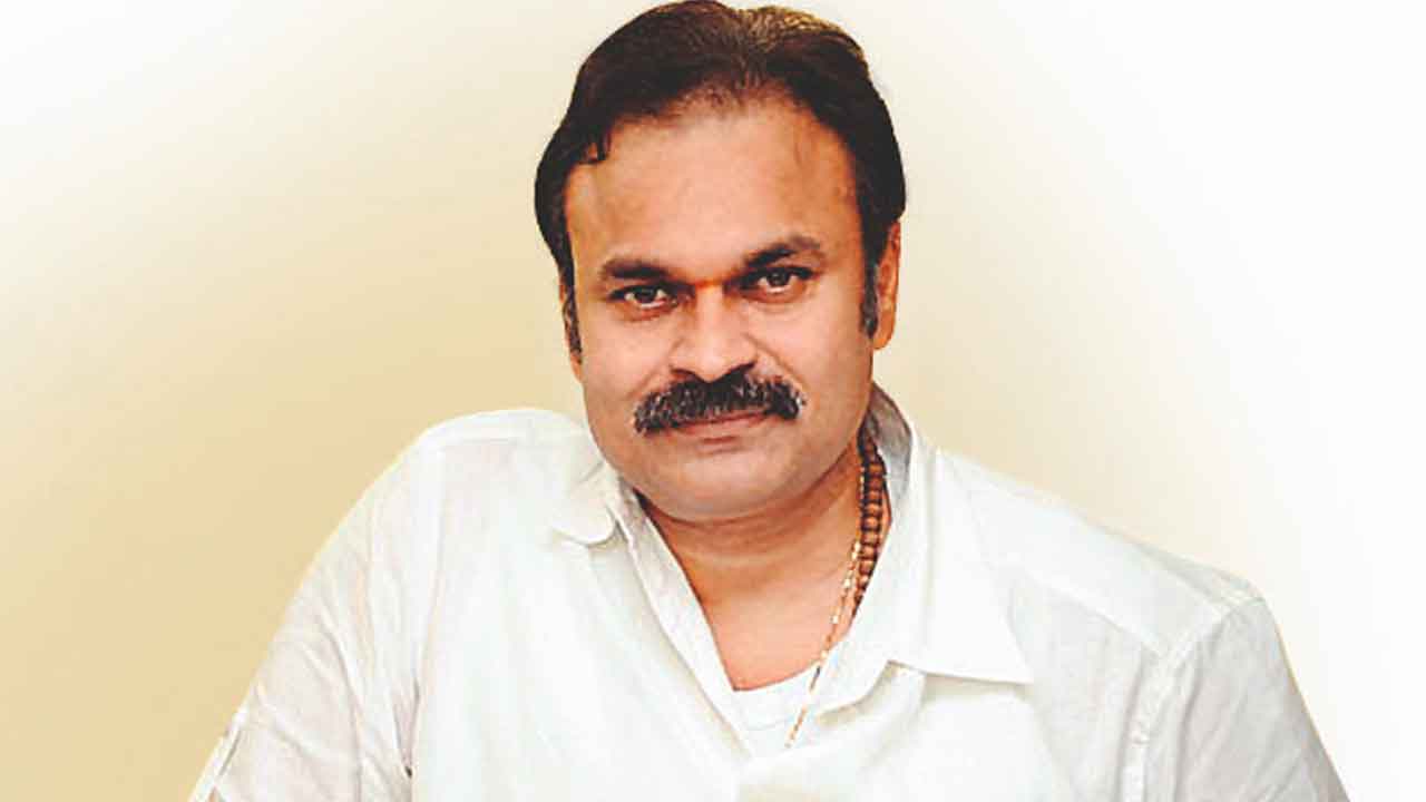 మహిళలతోనే మార్పు సాధ్యం : నాగబాబు
