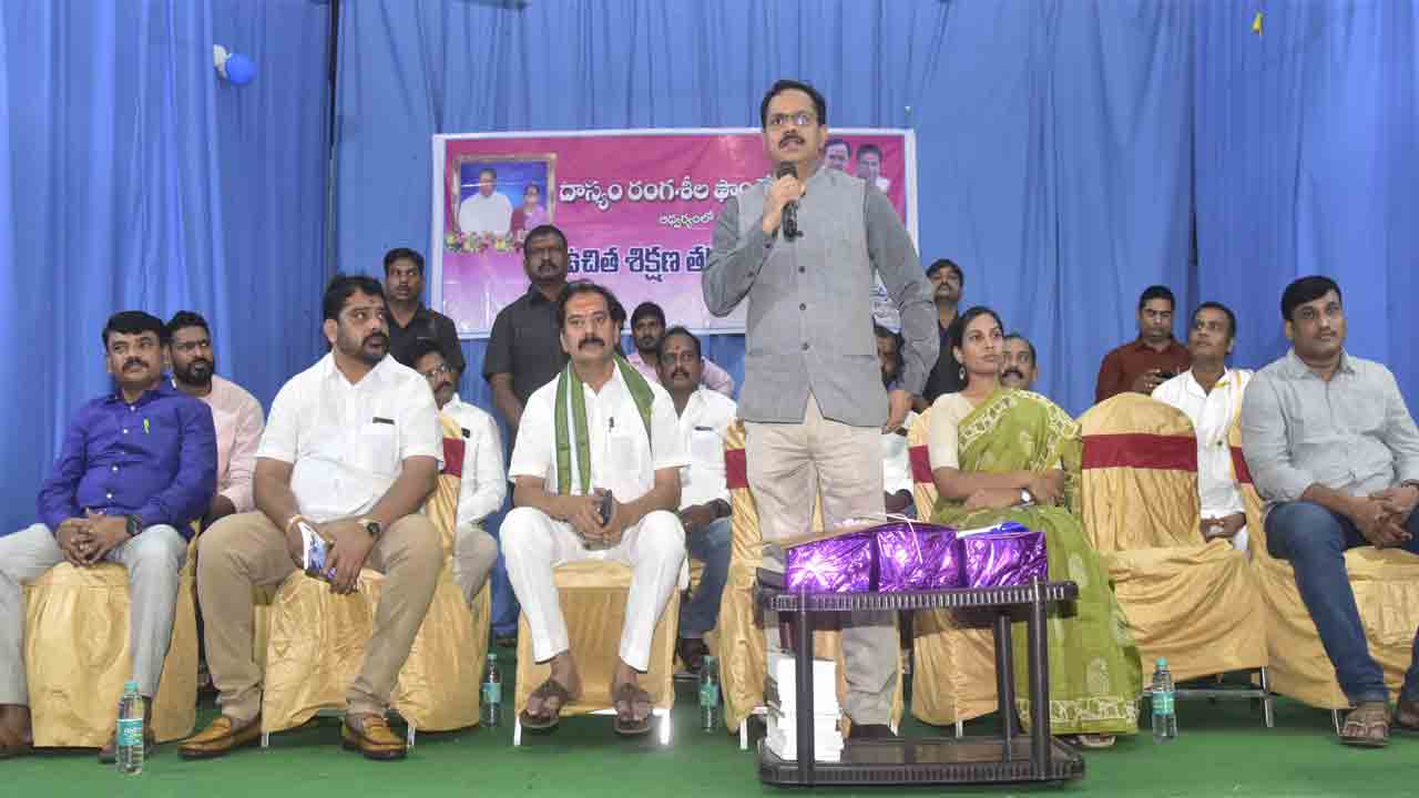 పట్టుదలతో చదివితేనే విజయం