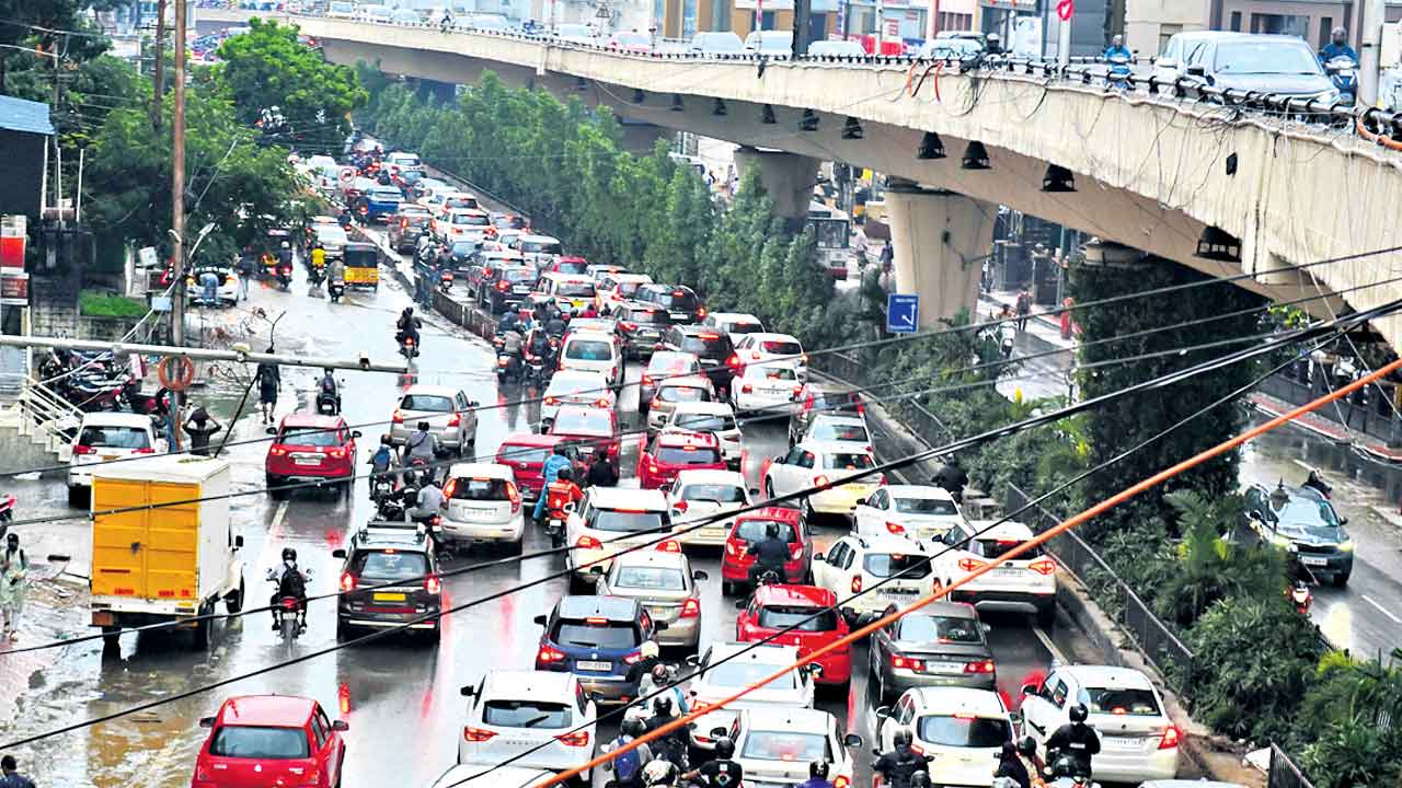 ఆ గంటసేపు..