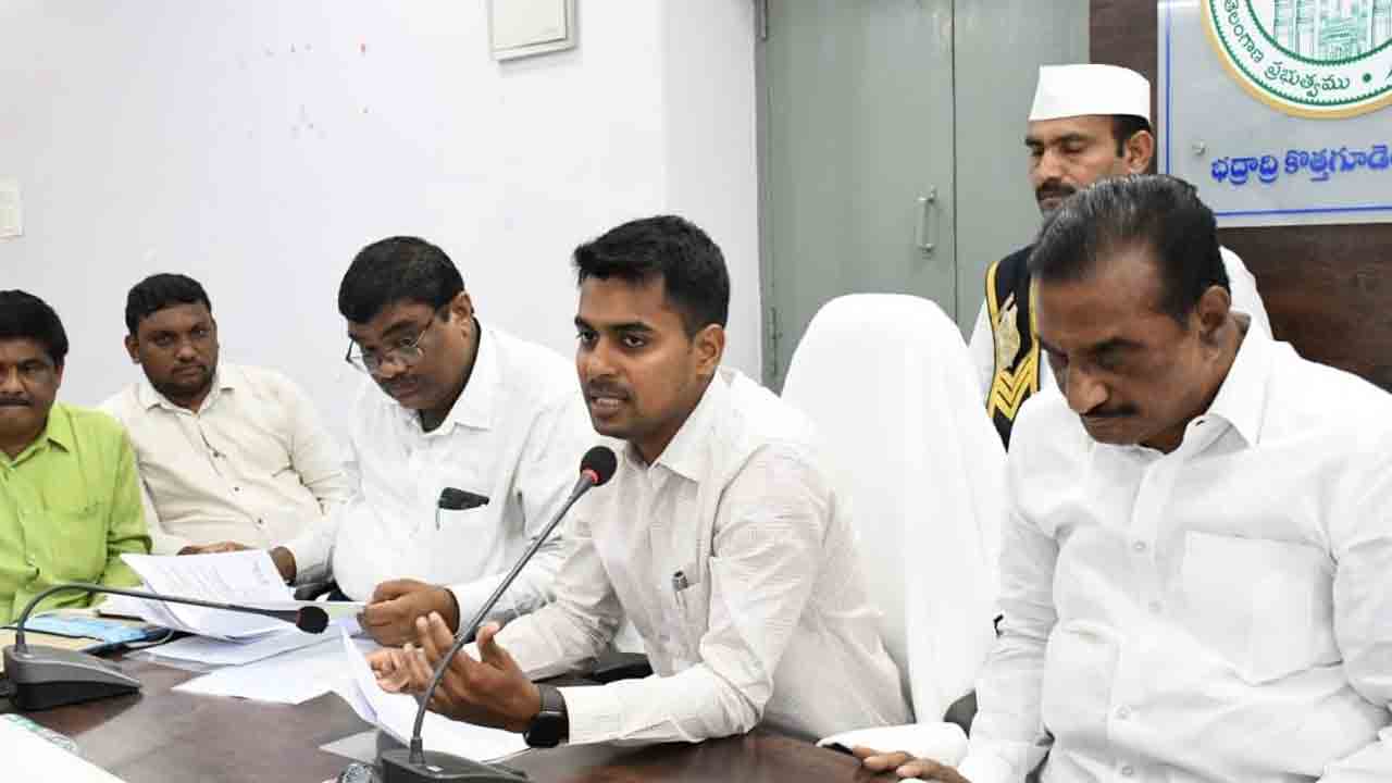 సింగరేణి స్థలాల్లో ఉన్న వారికి.. ఇళ్ల క్రమబద్ధీకరణ పట్టాలు