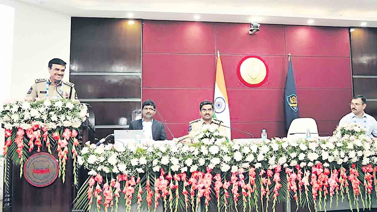 డిజిటల్‌ కేసుల దర్యాప్తులో..తెలంగాణ పోలీసులదే నాయకత్వం