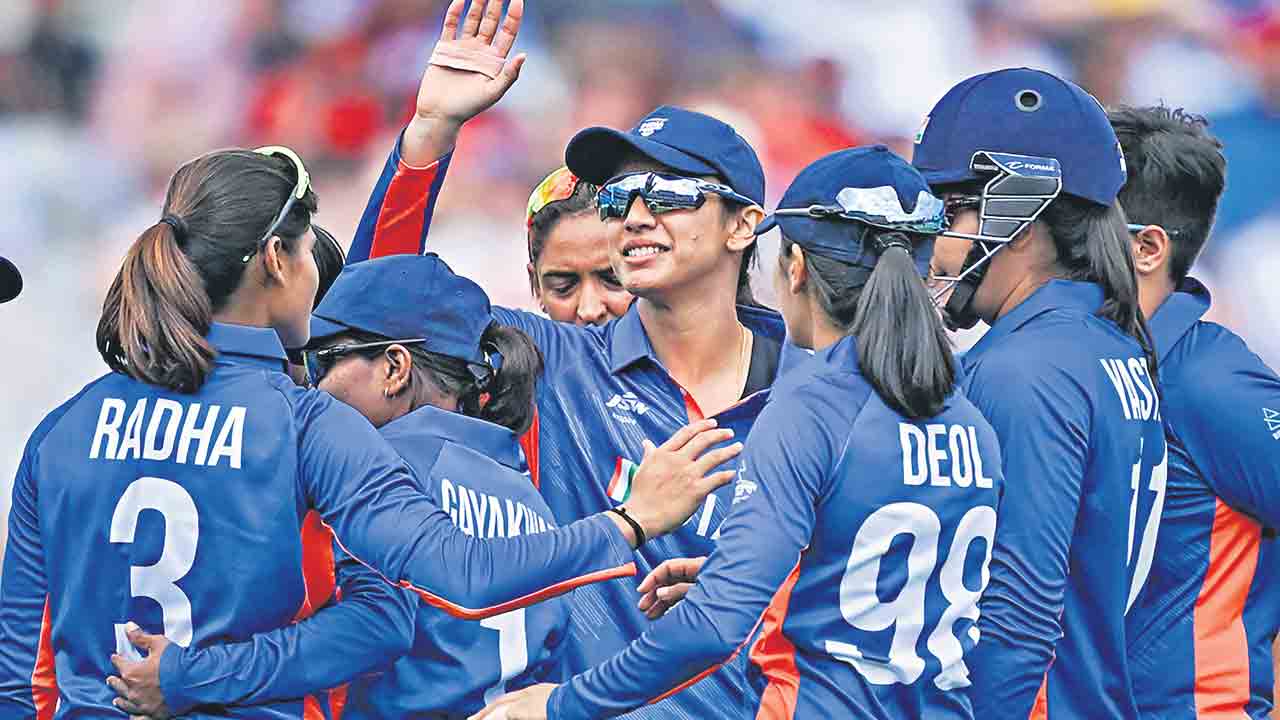 ఆసీస్‌ చేతిలో పరాజయం