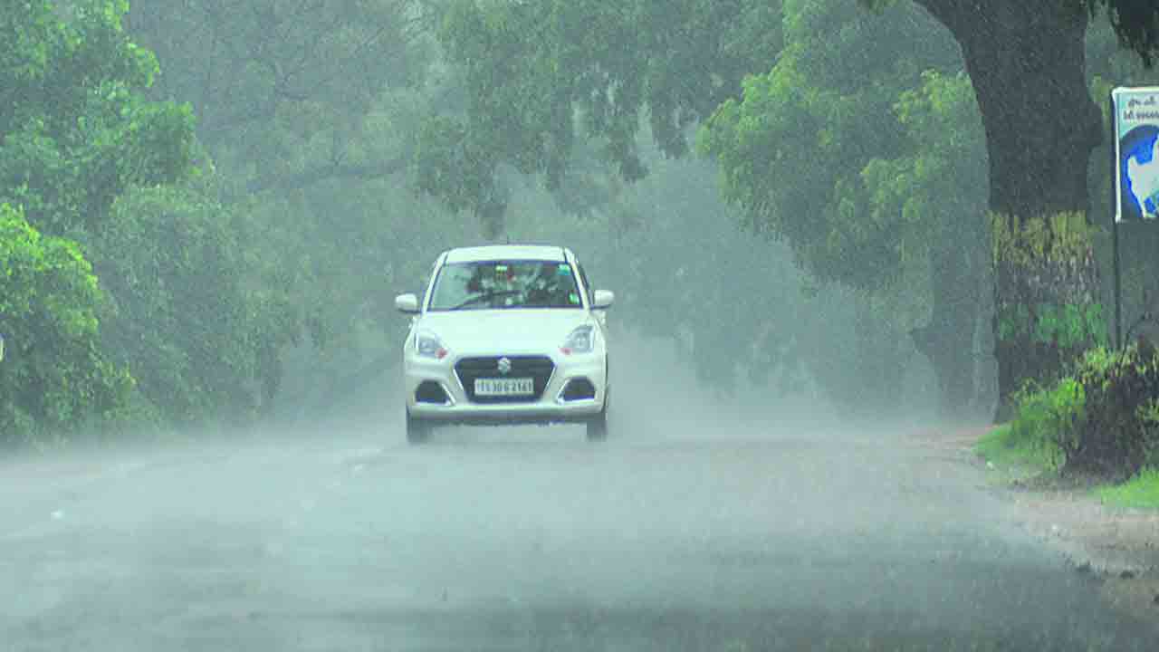 జనగామలో మోస్తరు వర్షం