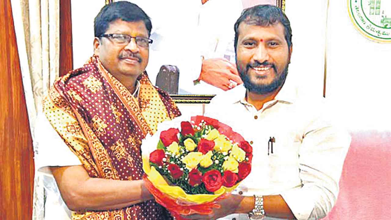 గొర్రెల పంపిణీ పథకం అద్భుతం