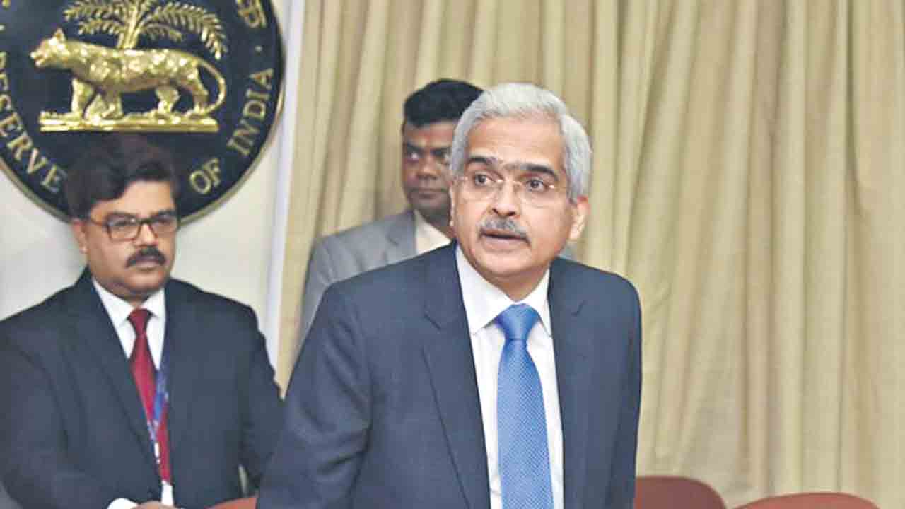 ఆర్బీఐకి రూపాయి కష్టాలు