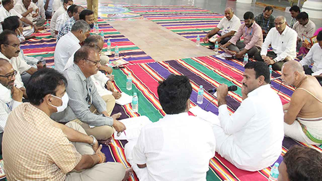 తిరుచానూర్‌లో ఆగ‌స్టు 5న వ‌ర‌ల‌క్ష్మీ వ్రతం : జేఈవో