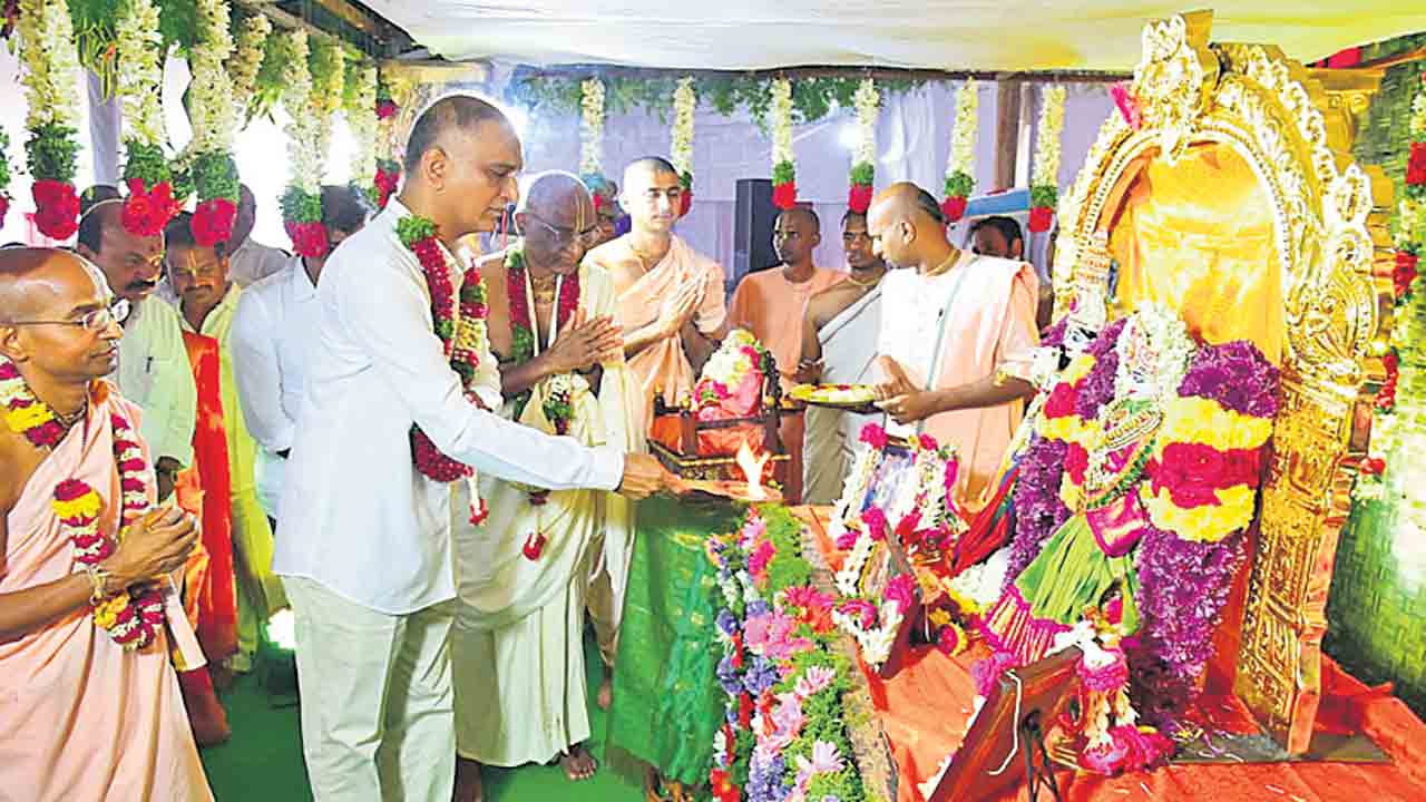 అన్నపూర్ణ.. హరే కృష్ణ