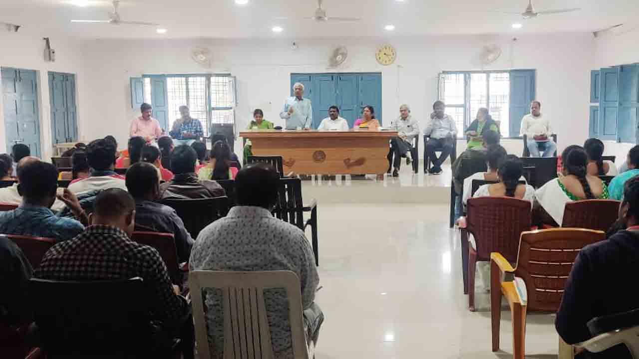 సీజనల్‌ వ్యాధులపై జాగ్రత్తగా ఉండాలి : డీపీవో