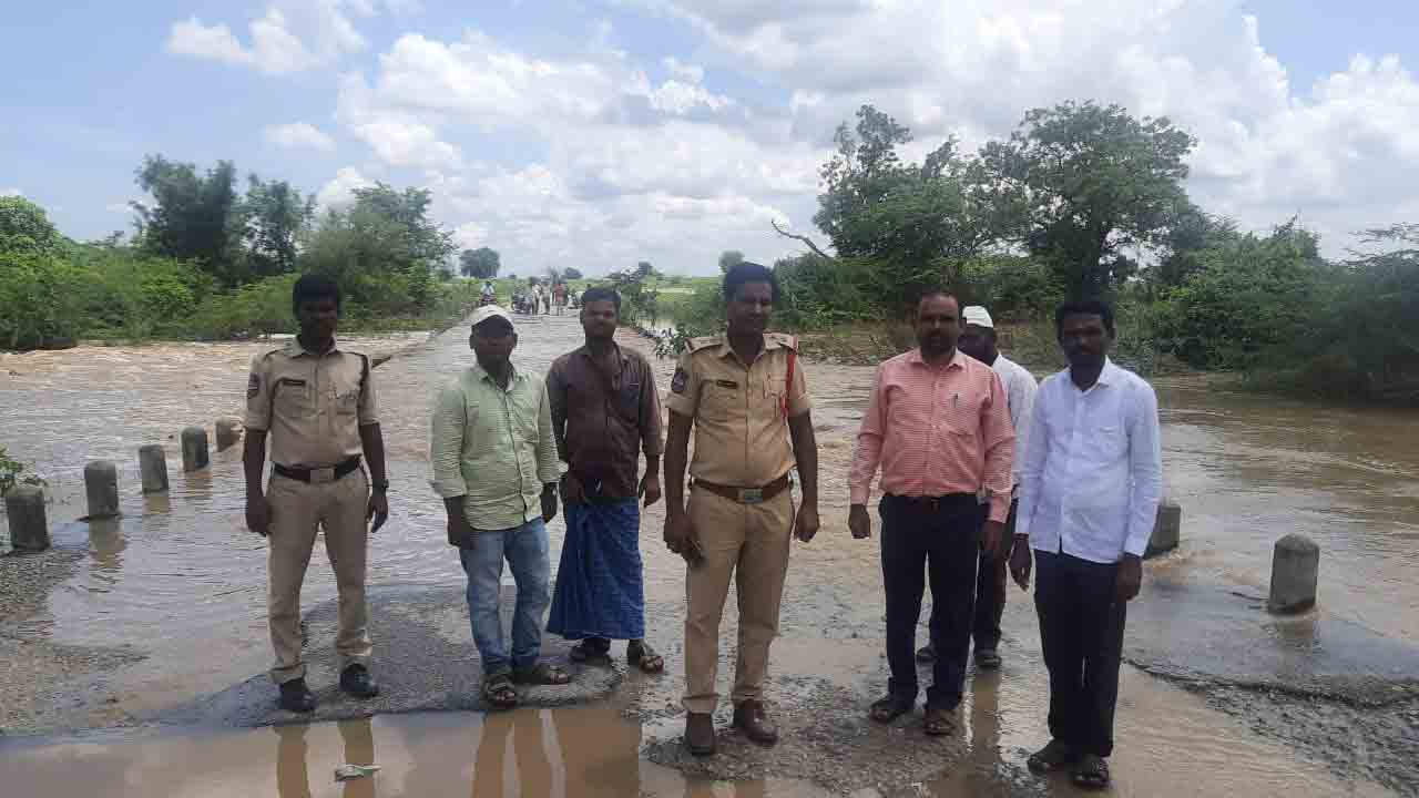 దంచికొట్టిన వాన