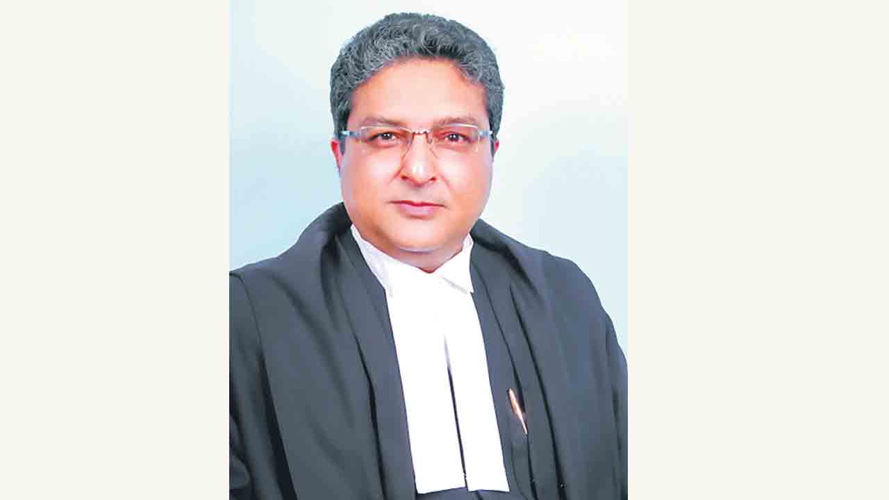 బీసీసీఐ ఎథిక్స్‌ ఆఫీసర్‌గా జస్టిస్‌ వినీత్‌ శరణ్‌