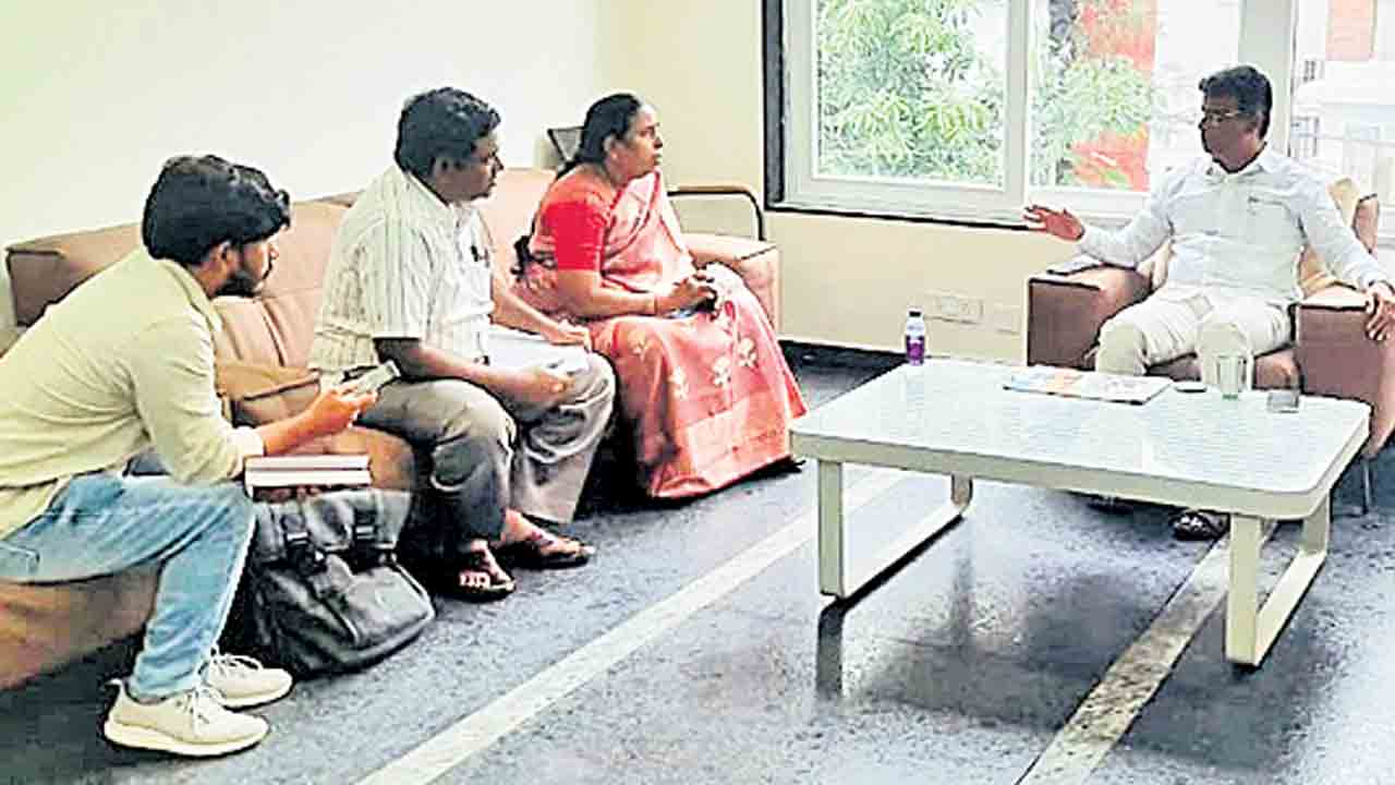 చెరువుల సుందరీకరణకు ప్రణాళికలు సిద్ధం చేయాలి