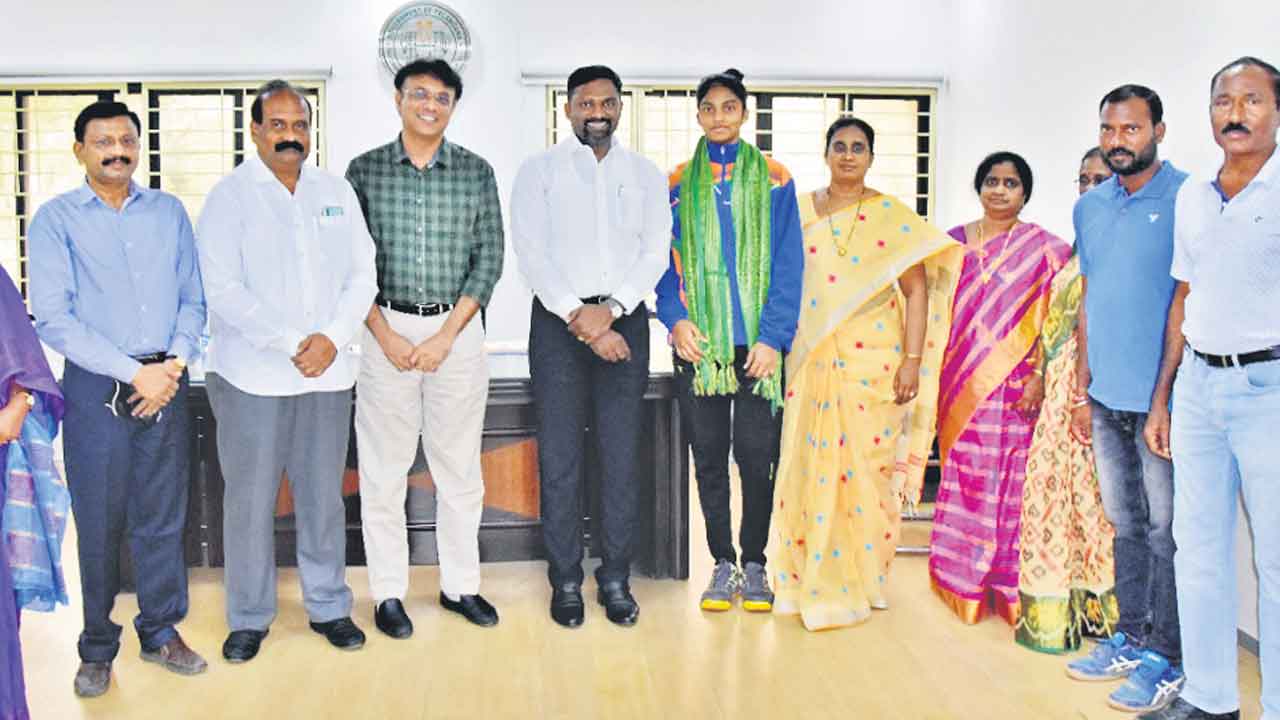 ఆసియా వాలీబాల్‌ టోర్నీలో లావణ్య