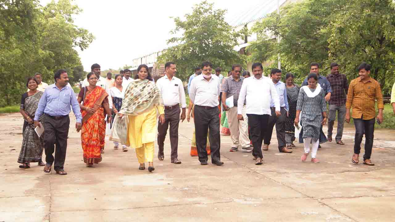 సూర్యాపేటలో ఈ-నామ్‌ విధానం భేష్‌