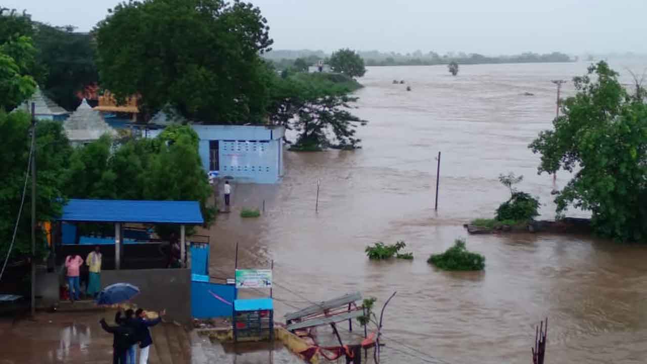 రోజంతా కుండపేత..ఐదు రోజులుగా దంచికొడుతున్న వర్షం