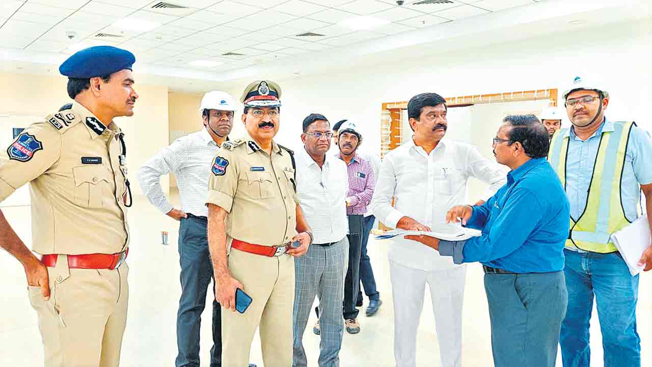 పోలీస్‌ కమాండ్‌ కంట్రోల్‌ సెంటర్‌ ఒక అద్భుతం