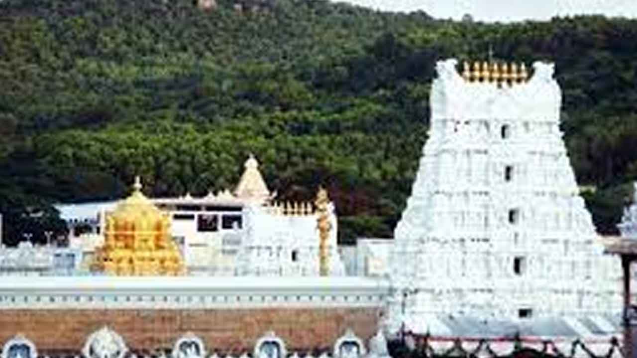 శ్రీవారి సర్వదర్శనానికి 10 గంటల సమయం