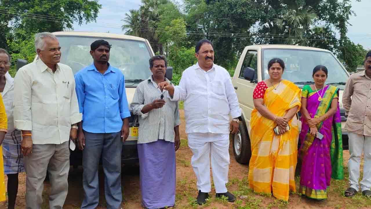 కేసీఆర్‌తోనే దళితుల అభ్యున్నతి: ఎమ్మెల్యే సండ్ర