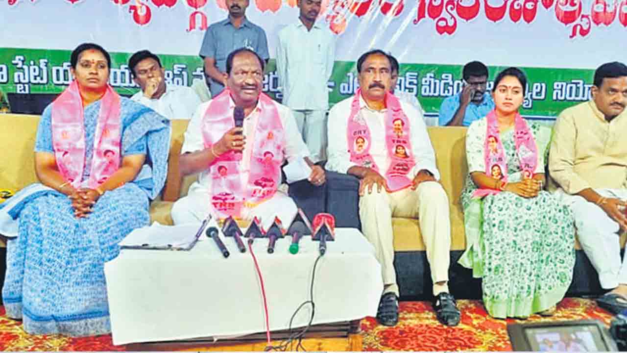 మోదీ ముంచిందే ఎక్కువ