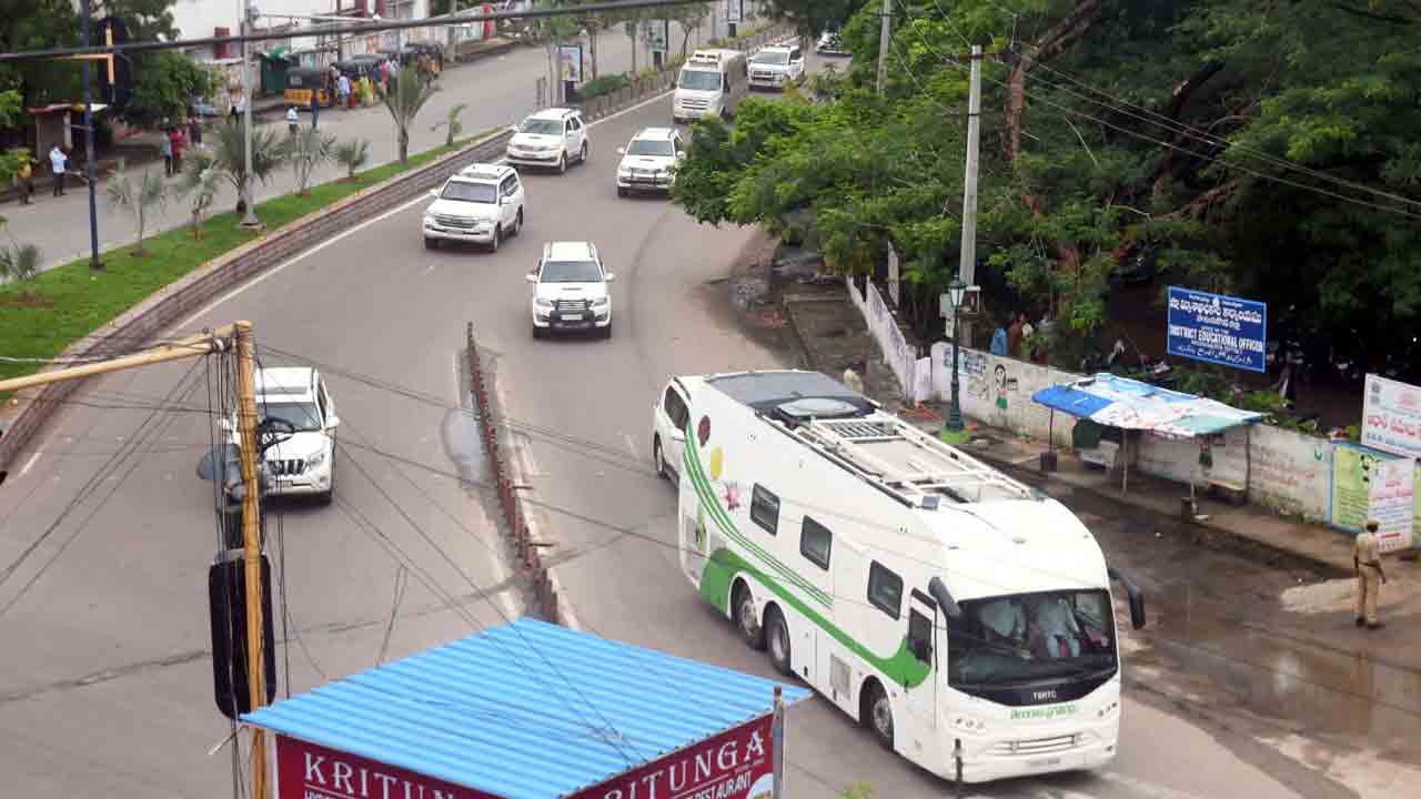 ముగిసిన సీఎం కేసీఆర్‌ పర్యటన