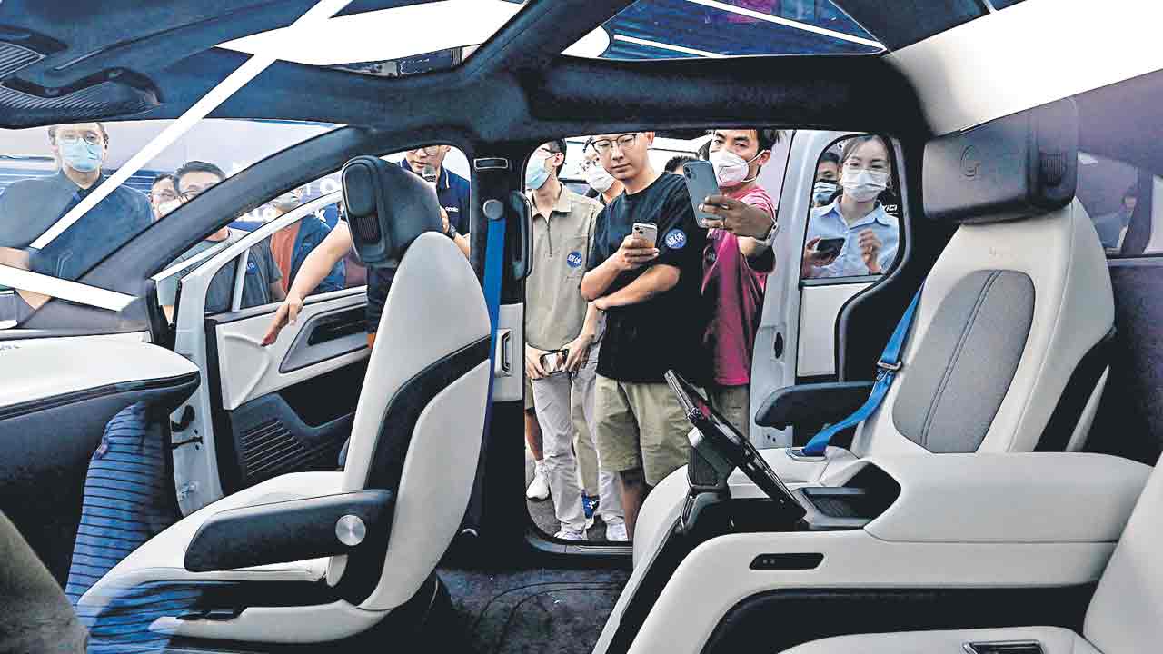 స్టీరింగ్‌ లేని కారు