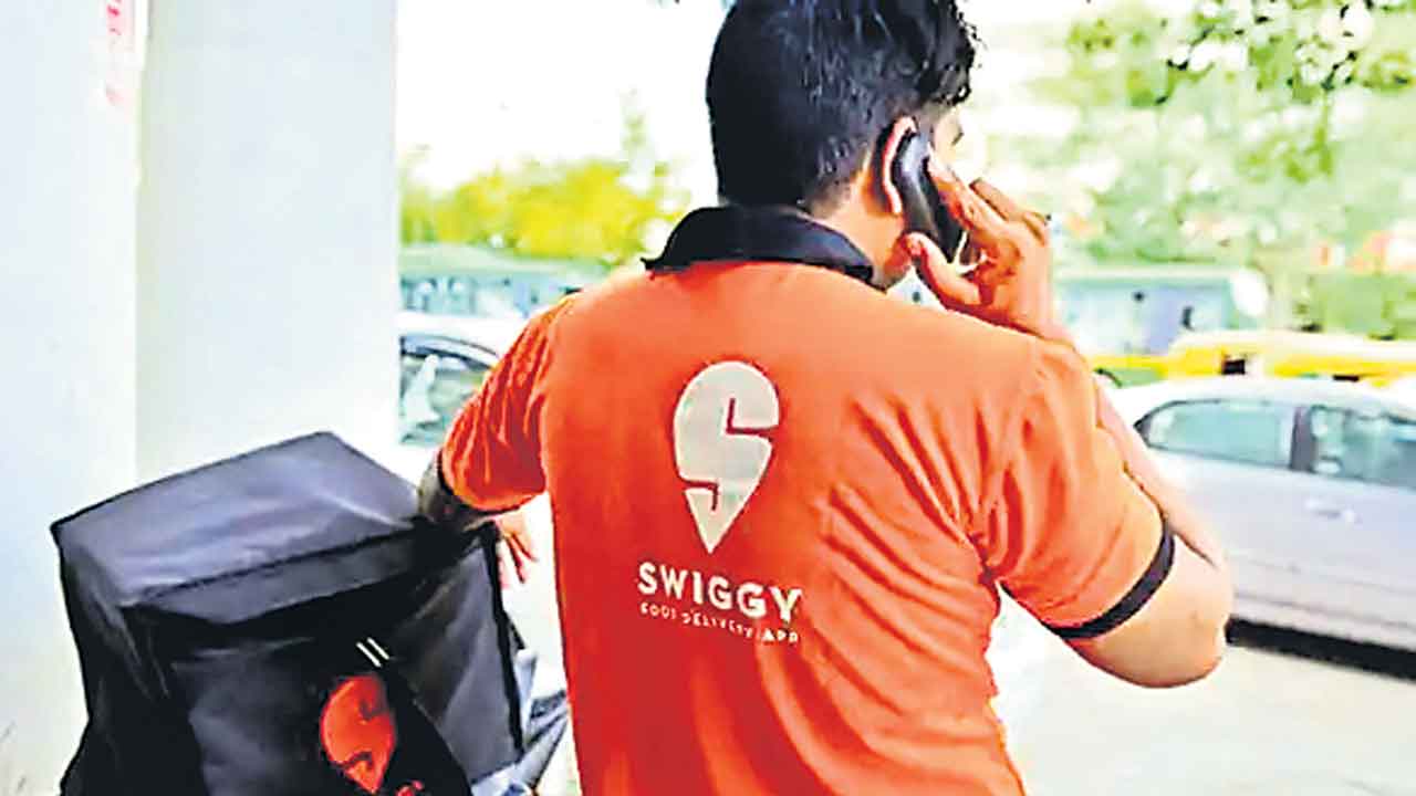 పర్మినెంట్‌గా ఎక్కడి నుంచైనా పనిచేయొచ్చు