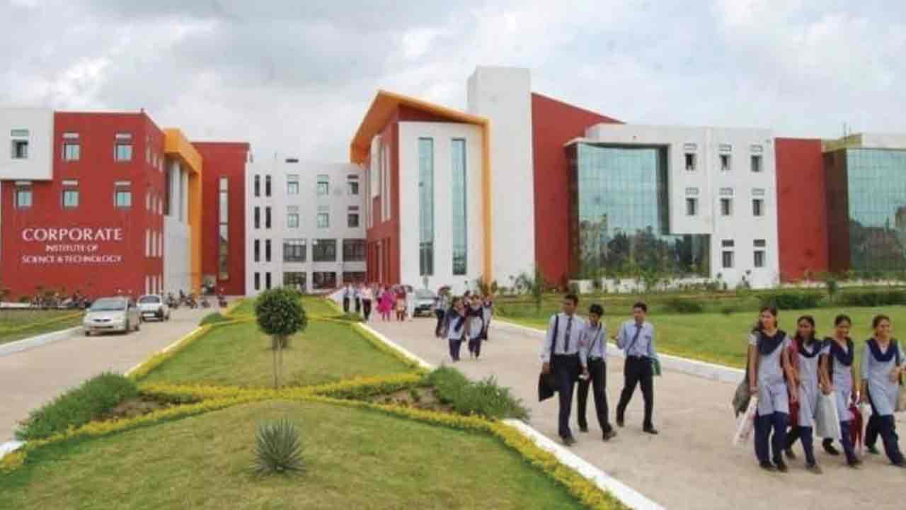 పేద విద్యార్థులకు కార్పొరేట్‌ విద్య