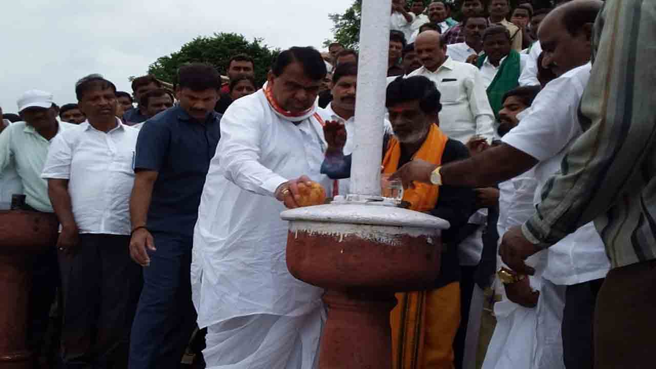 ‘పోచారం’ నీటిని పొదుపుగా వాడుకోవాలి