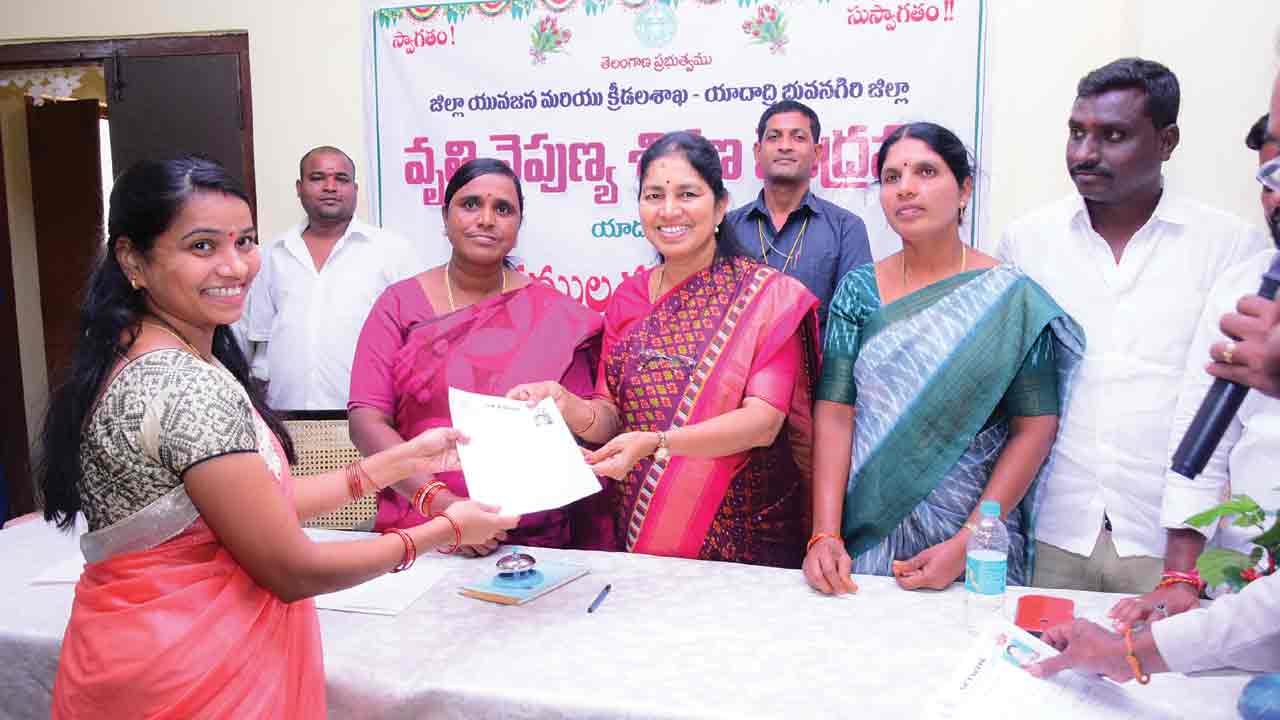 ఉపాధికి భరోసా