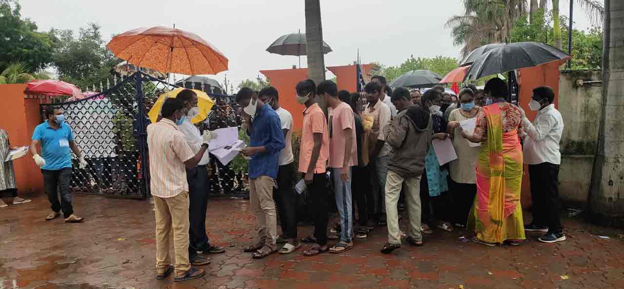 ప్రశాంతంగా ‘నీట్‌’