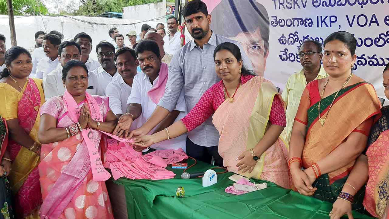 ఉత్త మాటలు వద్దు