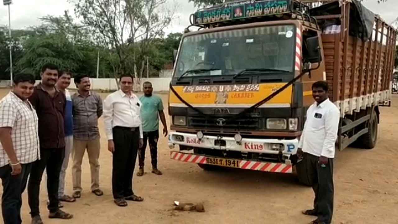 పాఠ్యపుస్తకాలు వచ్చేశాయ్‌..