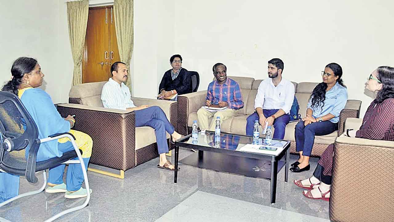 ఉపాధిహామీ పనుల పర్యవేక్షణకు కేంద్ర బృందం