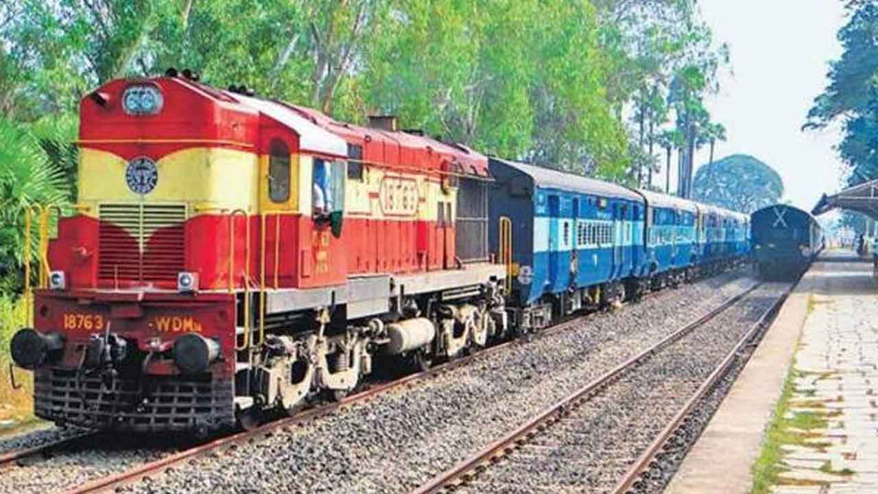 ఏపీలో ఈ మార్గంలో రైళ్లు రద్దు .. ఎప్పటి వరకు అంటే ?