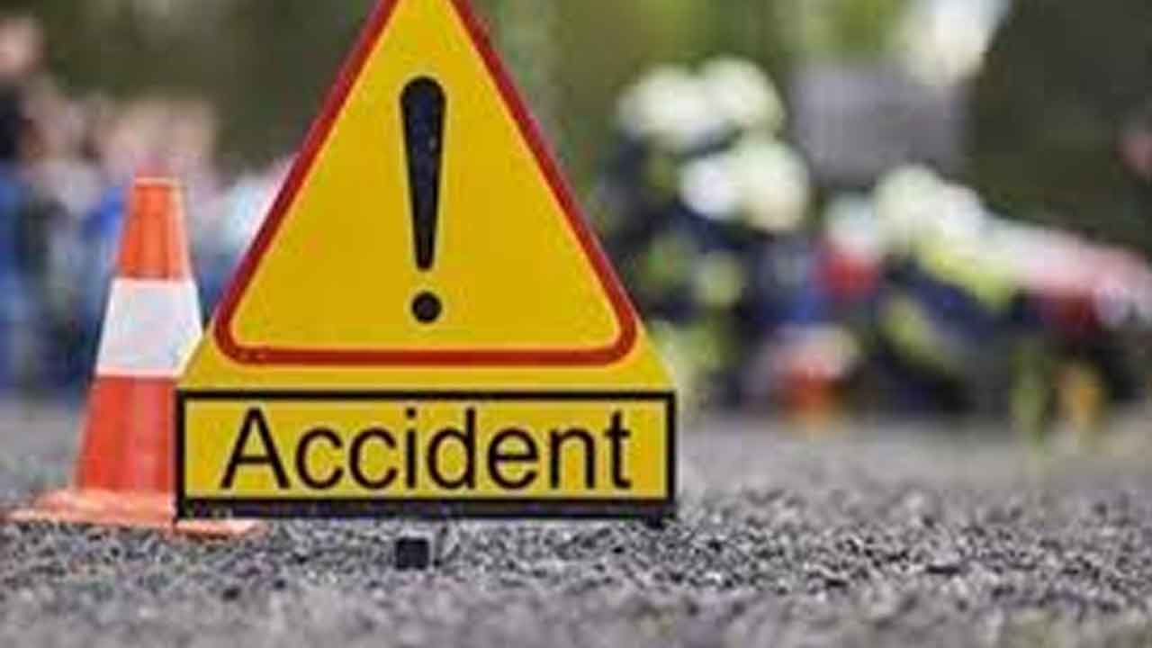 ప్రకాశం జిల్లాలో తప్పిన ఘోర ప్రమాదం