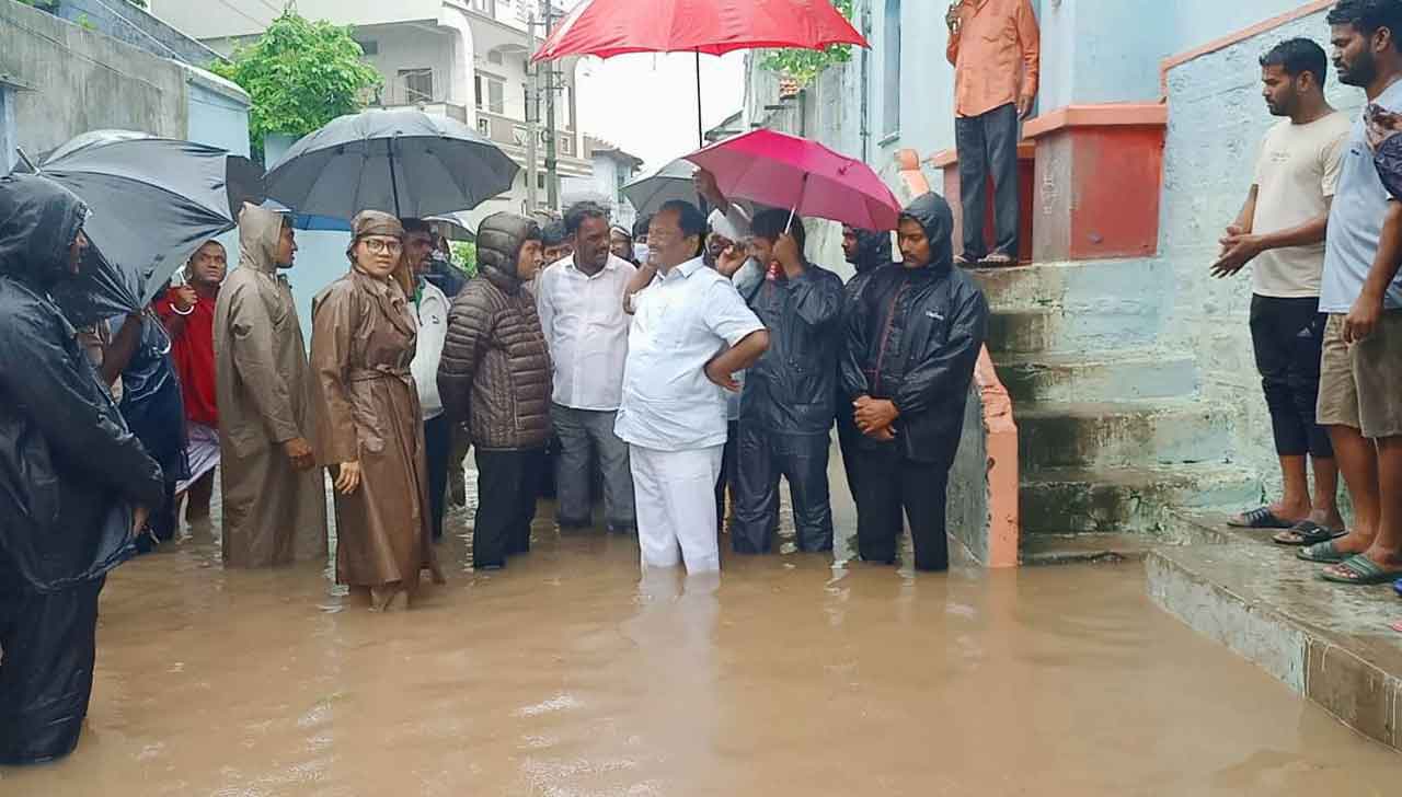 అనుక్షణం అప్రమత్తంగా ఉన్నాం ..అలర్ట్‌గా ఉన్నాం