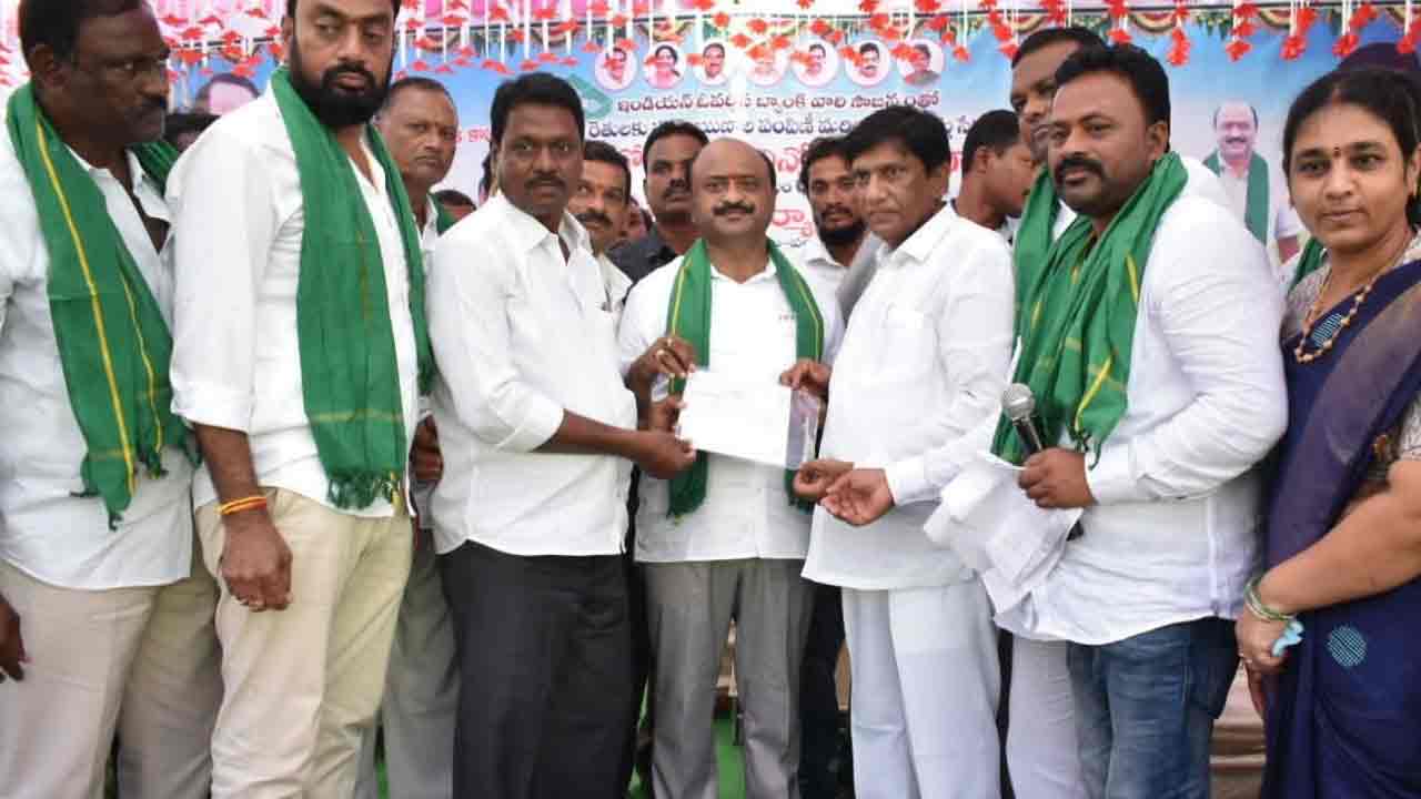 దేశానికి తెలంగాణ ఆదర్శం