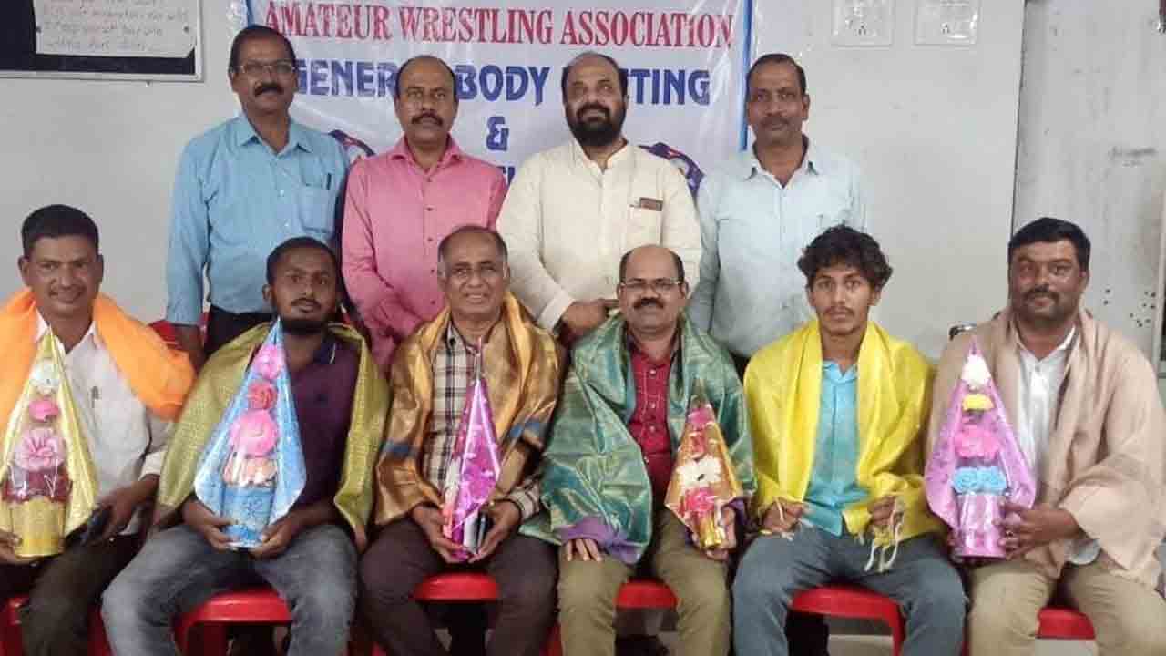 దేశఖ్యాతిని పెంచిన క్రీడ రెజ్లింగ్‌