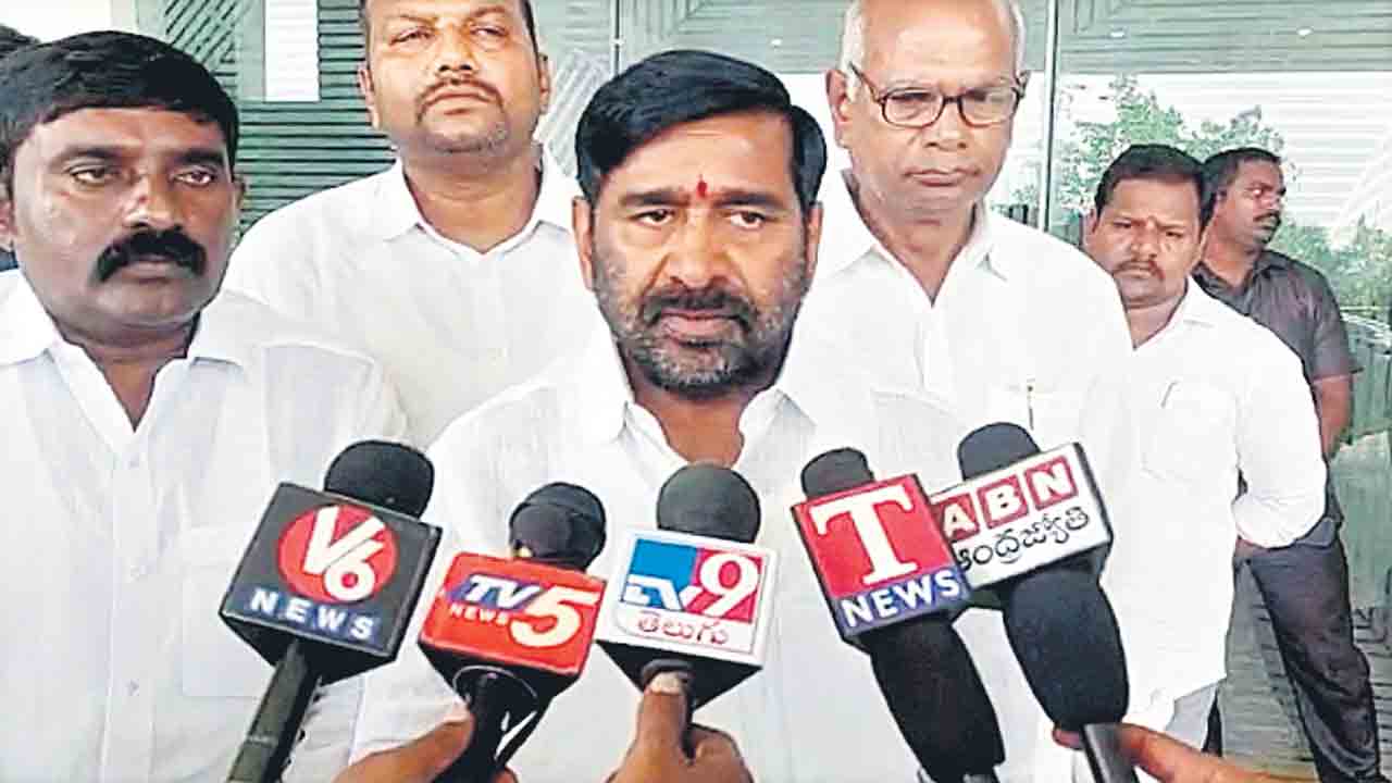మోదీ సర్కారును నమ్మలేం