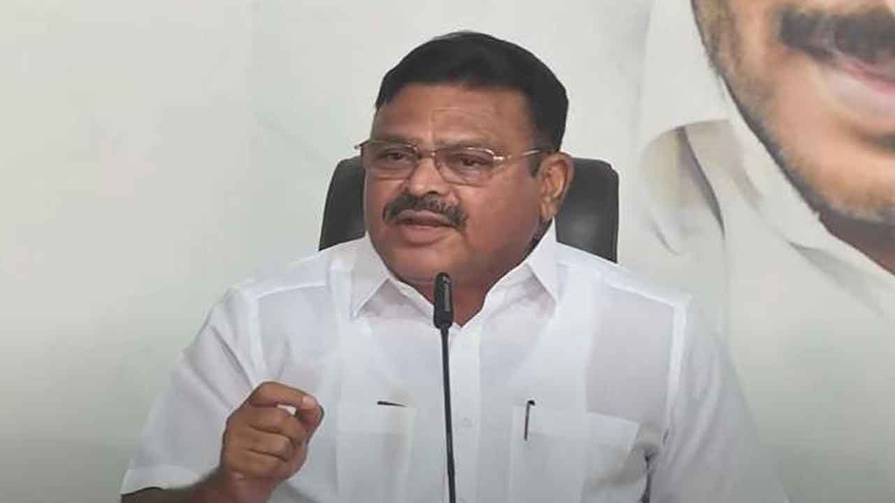 వరద రాజకీయం చేయడానికి చంద్రబాబు పర్యటన : అంబటి రాంబాబు