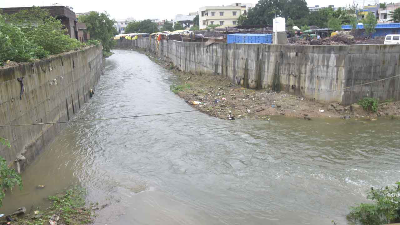 వరద నీరు సాఫీగా..
