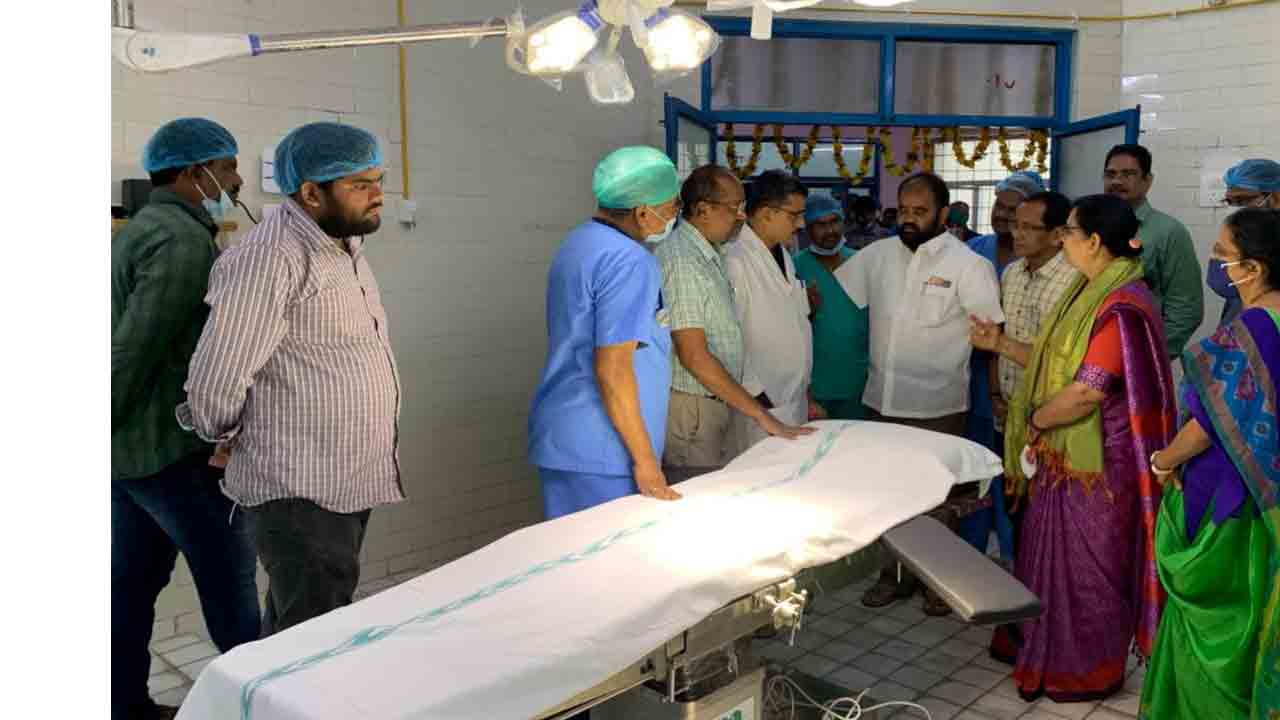 ప్రభుత్వాసుపత్రుల్లో ఆధునిక వైద్యం